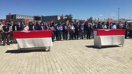 Çatak'taki terör saldırısında şehit olan 2 işçi için tören düzenlendi - VAN
