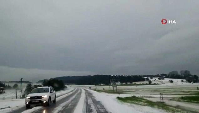 Kastamonu’da sağanak ve dolu yağışı etkili oldu