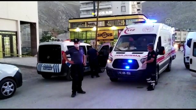 Bir kadın, eski ve yeni eşinin bıçaklı kavgasını ayırmak isterken öldü - KAHRAMANMARAŞ