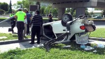 Çarpışan 2 otomobilin sürücüsü kazadan yara almadan kurtuldu - SİVAS