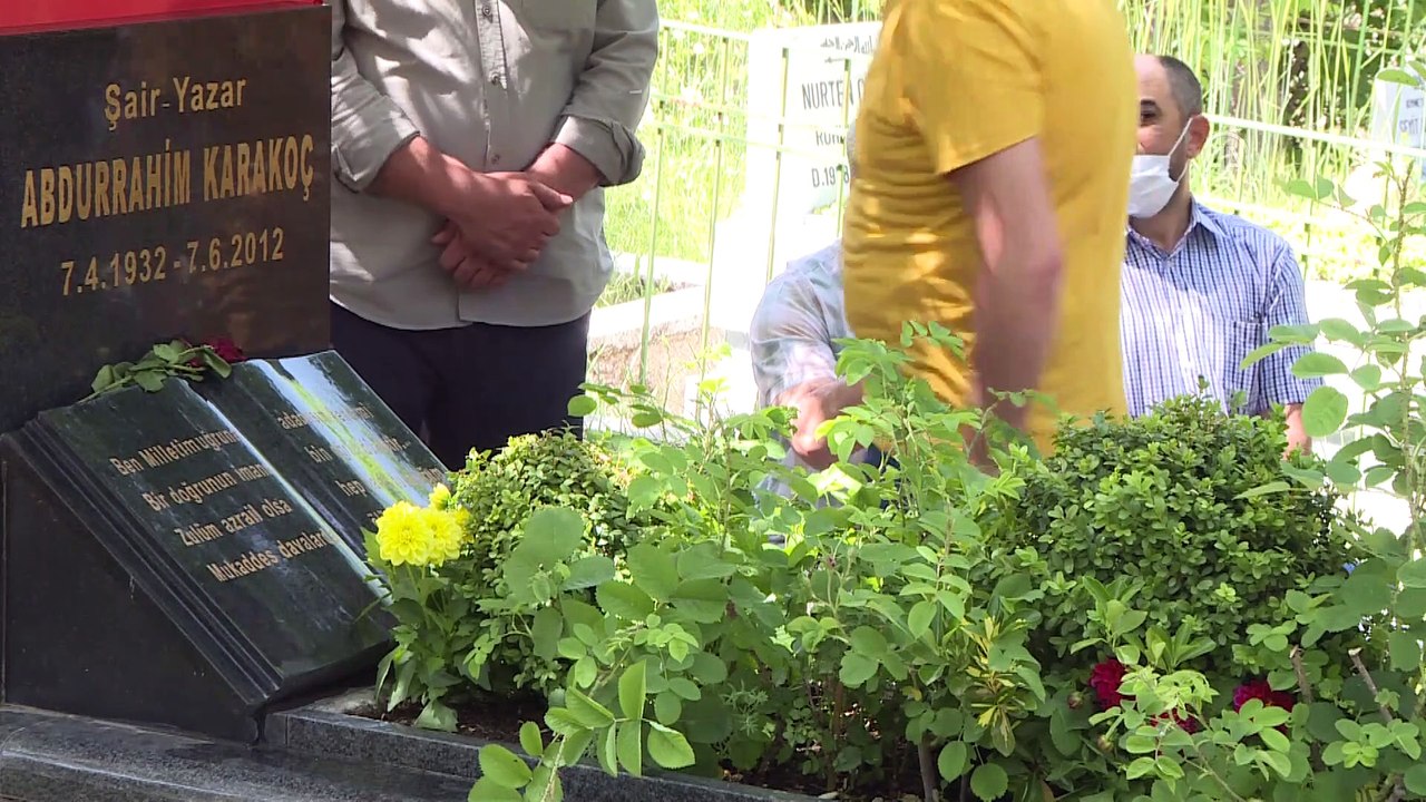 Şair ve yazar Abdürrahim Karakoç, vefatının 8. yılında kabri başında anıldı (2) - ANKARA
