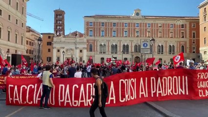 İtalya'da farklı gruplar hükümeti protesto etti - ROMA