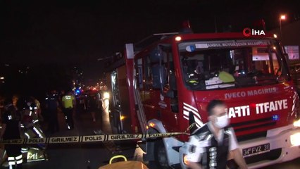 Şirinevler’de otomobil metro raylarına uçtu: 1 yaralı