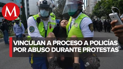 Abren proceso contra policías que patearon a joven durante manifestación en CdMx