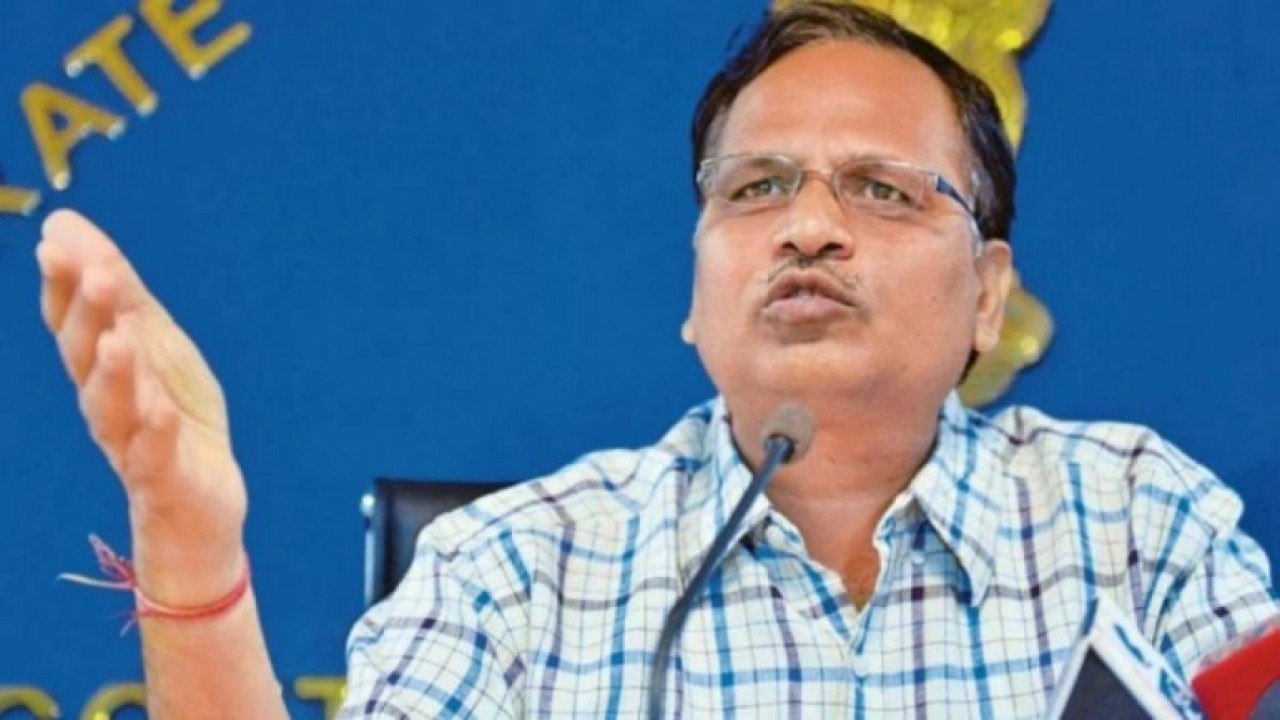 Delhi Health Minister Satyendar Jain shows coronavirus symptoms