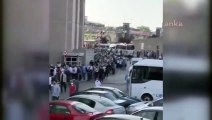 Duruşmaların görülmeye başlandığı Çağlayan'daki İstanbul Adalet Sarayı'nın önünde yoğunluk oluştu