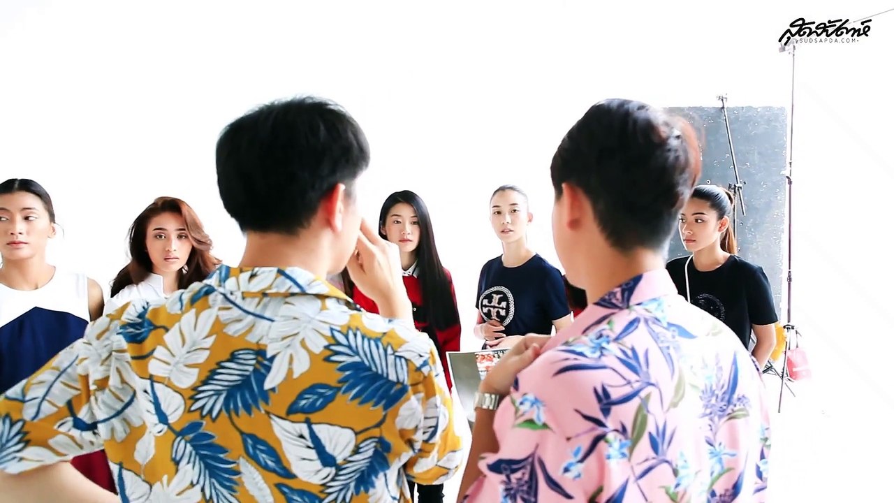 แฟชั่นสวยๆ ของ TORY BURCH กับเหล่าเชียร์ลีดเดอร์ จุฬาฯ - ธรรมศาสตร์  (Sudsapda  Fashion 2018 )