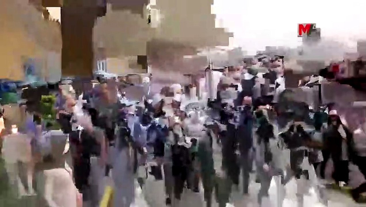 HDP'nin 'Darbe karşı demokrasi yürüyüşü' ikinci gününde Van'daki yürüyüş ile başladı