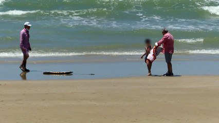 José Ortega Cano y su hijo, divertida jornada playera