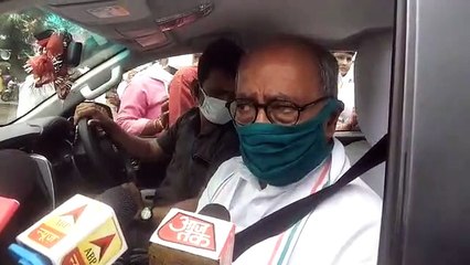 पूर्व सीएम दिग्विजय बोले, बागी विधायकों को केंद्र की काली कमाई से खरीदा गया