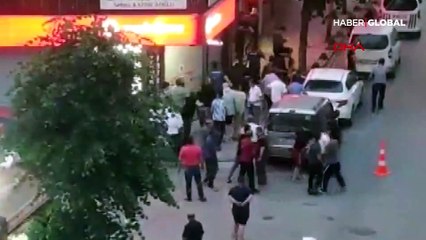 Telefoncuda başladı, sokağa taştı, ortalı karıştı! O anlar böyle kaydedildi