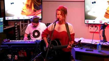 Selah Sue interprète "You"  dans Le Double Expresso RTL2 (12/06/20)