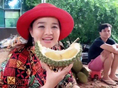 VƯỜN NHÀ HOÀI LINH