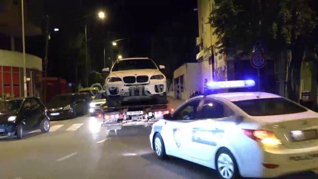 Ora News - Atentati në Tiranë : Makina e Hekuran Billës largohet nga vendi ku ndodhi vrasja