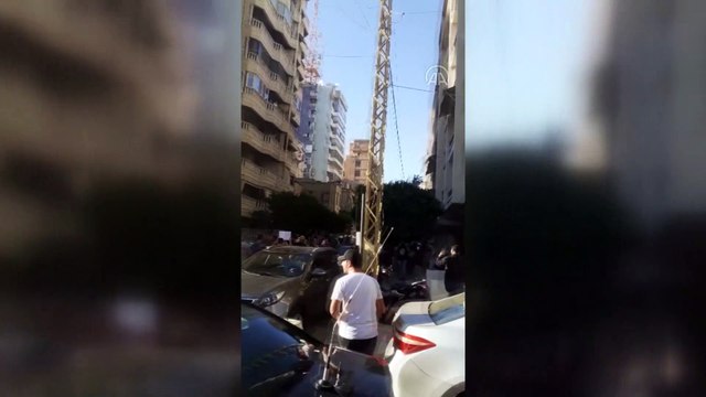 Lübnan'da Ermeni asıllı sunucunun Türkiye'ye hakaret etiği televizyon kanalı protesto edildi - BEYRUT