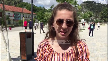 “Të ulen kuotat”/ Provimi i Maturës, ngrihen në protestë edhe gjimnazistët e Beratit