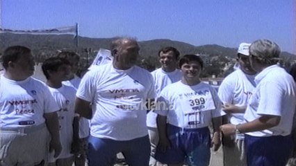 Vrapimi i paqes në Tiranë - (4 Qershor 2000)