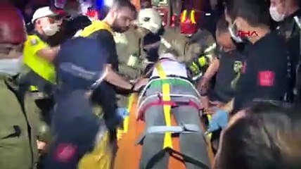 Bakırköy'de otomobil metro hattına böyle düştü