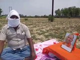 सीएम योगी की आरती कर किसान ने लगाई मदद की गुहार, देखिए वीडियो