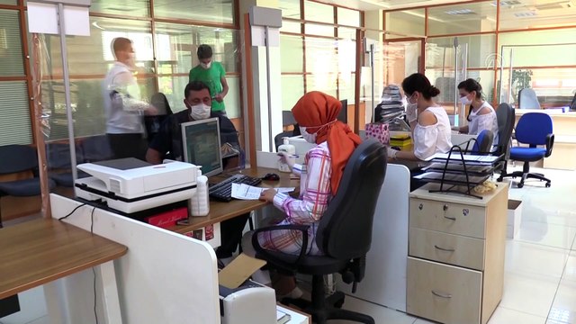 Nüfus müdürlükleri Kovid-19 sürecinde yoğun mesaide - MERSİN