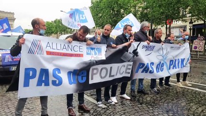 - Fransa'da İçişleri Bakanı Castaner'e tepki gösteren polislerden protesto