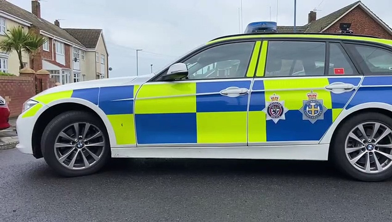 Police On Hartlepool Street As Part Of Bank Robbery Inquiry Video Dailymotion 3354