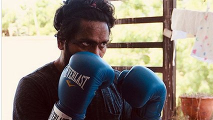 பாக்ஸர் லுக்கில் மாஸ் காட்டும் பா. ரஞ்சித்.. வைரலாகும் போட்டோ