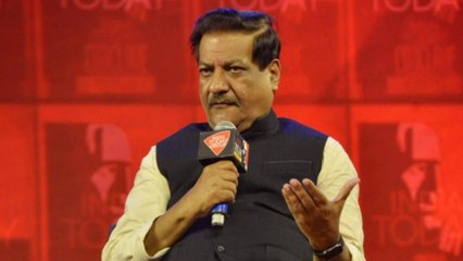 Maharashtra Ex-CM blames Modi govt. for spread of COVID-19