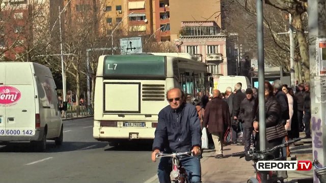 Report TV -Shoqatat e Transportit: Nuk rifillojmë punën të hënën nëse nuk plotësoni kushtet