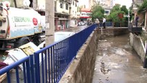 Dükkan ve araçlar sular altında kaldı...Dehşet dakikalarını böyle anlattılar
