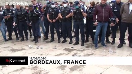 Frankreich: Polizisten protestieren gegen Innenminister Castaner