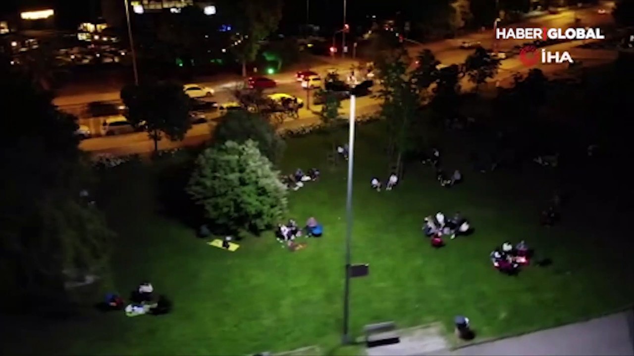 Caddebostan sahilindeki korkutan kalabalık