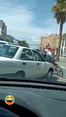 Um automobilista que por muito que ele diga que não odeia os ciclistas