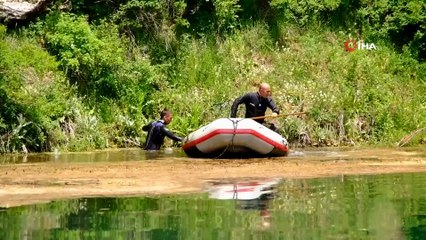 AFAD'ın 'Balık Adamları' Gölü Kurtarmak İçin Daldı