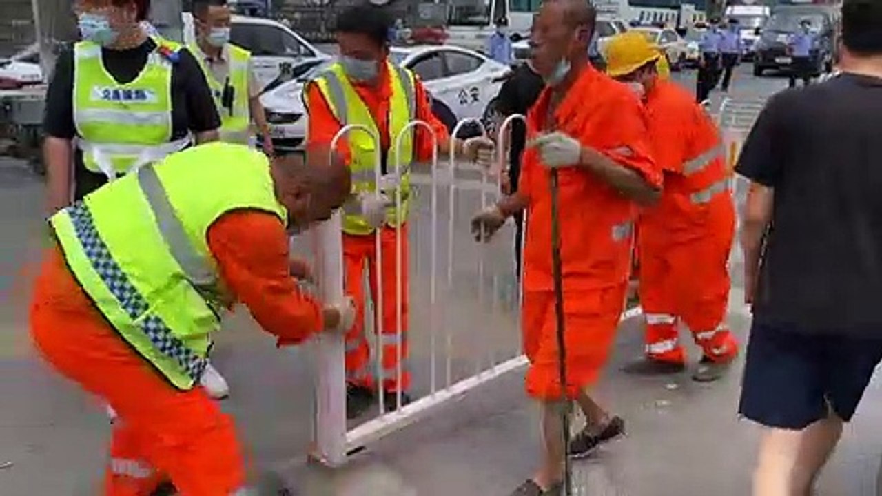 Neue Corona-Fälle: Behörden in Peking riegeln elf Gebiete ab