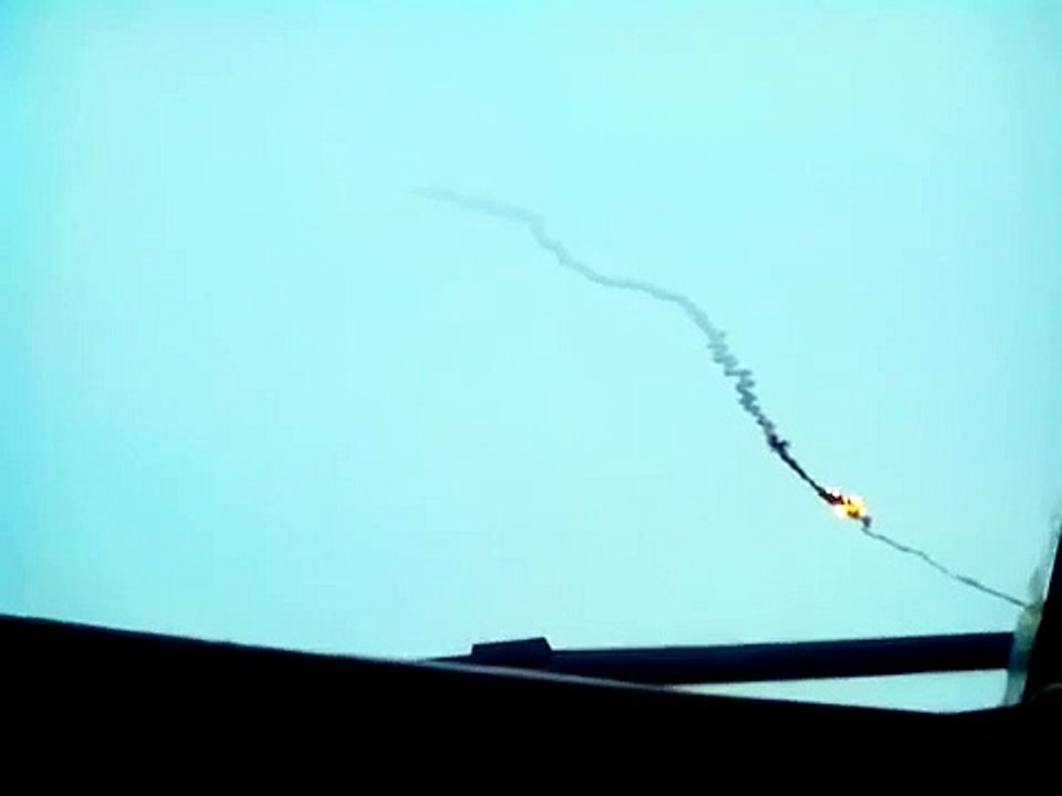 Voyage : Pare-brise d'un avion qui se fissure