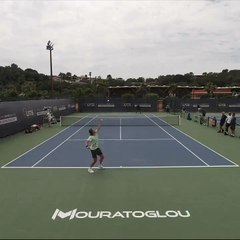 Il punto in allenamento di Tsitsipas e Brown diventa virale (Credit: @Twitter @ @UTShowdown)