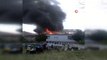 Sultanbeyli'de iki binanın çatısında çıkan yangın büyük paniğe neden oldu
