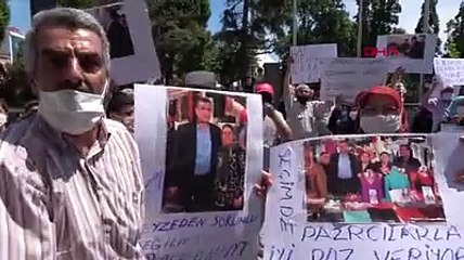 Esenyurt belediyesi önünde davullu zurnalı pazarcı eylemi