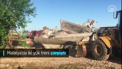 Malatya'da iki yük treni çarpıştı