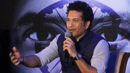 Sachin Tendulkar asks for Parantha from Yuvraj Singh