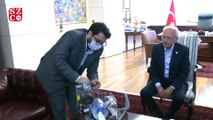 Çiğli Belediyesi’nin ürettiği solunum cihazını Kılıçdaroğlu inceledi