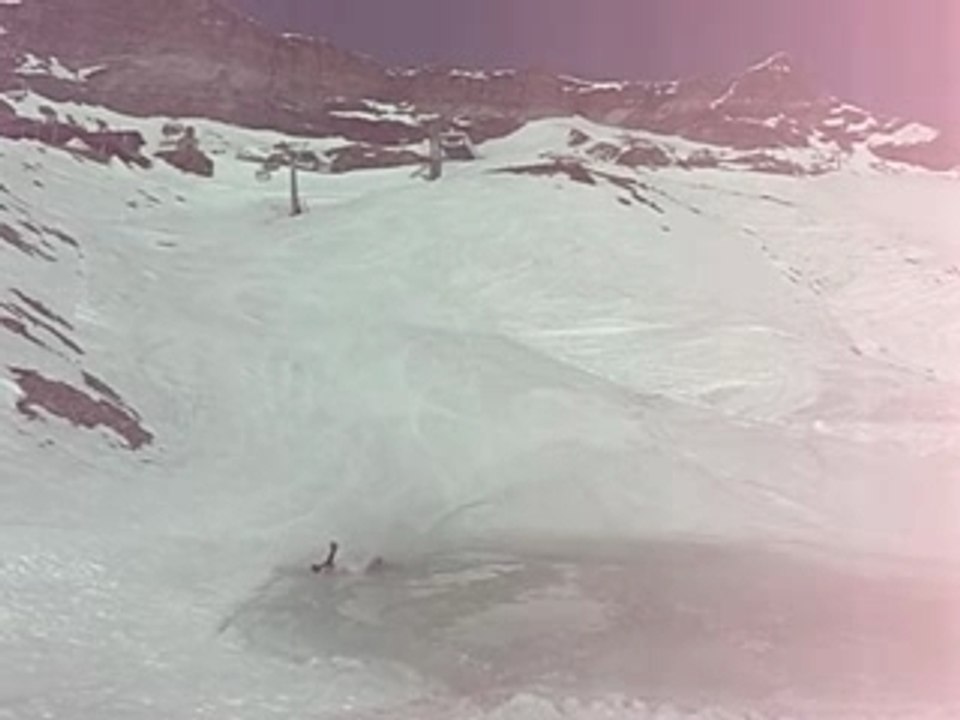 Régis fait du snowboard à zermat t