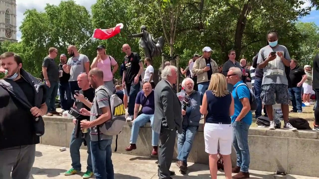 Zusammenstöße bei rechtsextremer Kundgebung rundum Londons Statuen