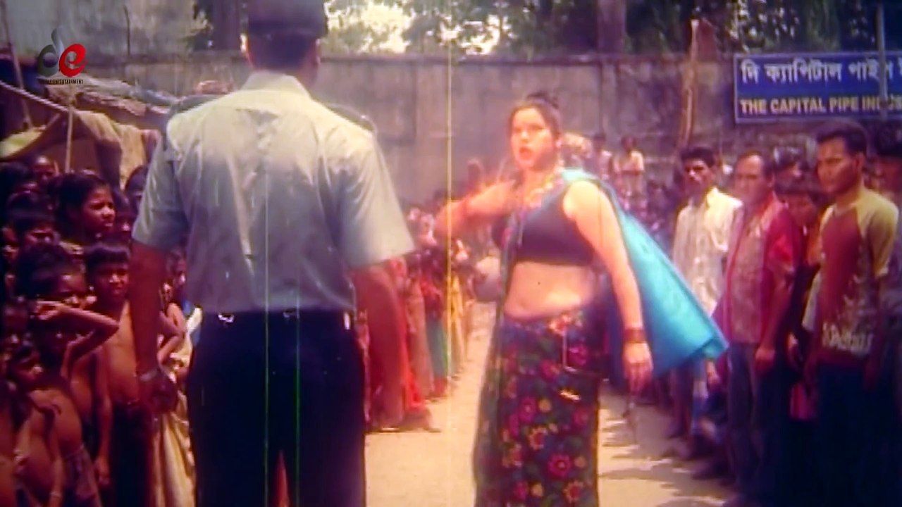 Khomotar Khuti Movie Scene Manna Ladies Leader