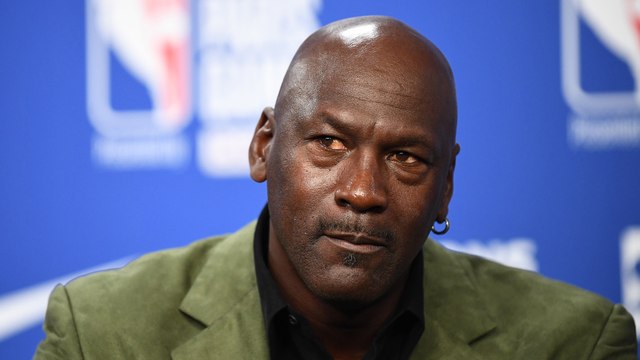 نجم كرة السلة السابق مايكل جوردن يتبرع بـ100 مليون دولار لدعم مكافحة العنصرية