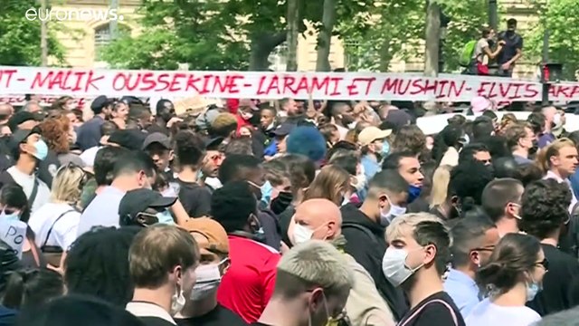 Franceses protestam contra racismo e violência policial