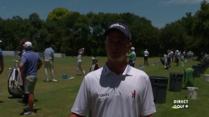Insolite le petit coucou des joueurs à contre jour  - Charles Schwab Challenge