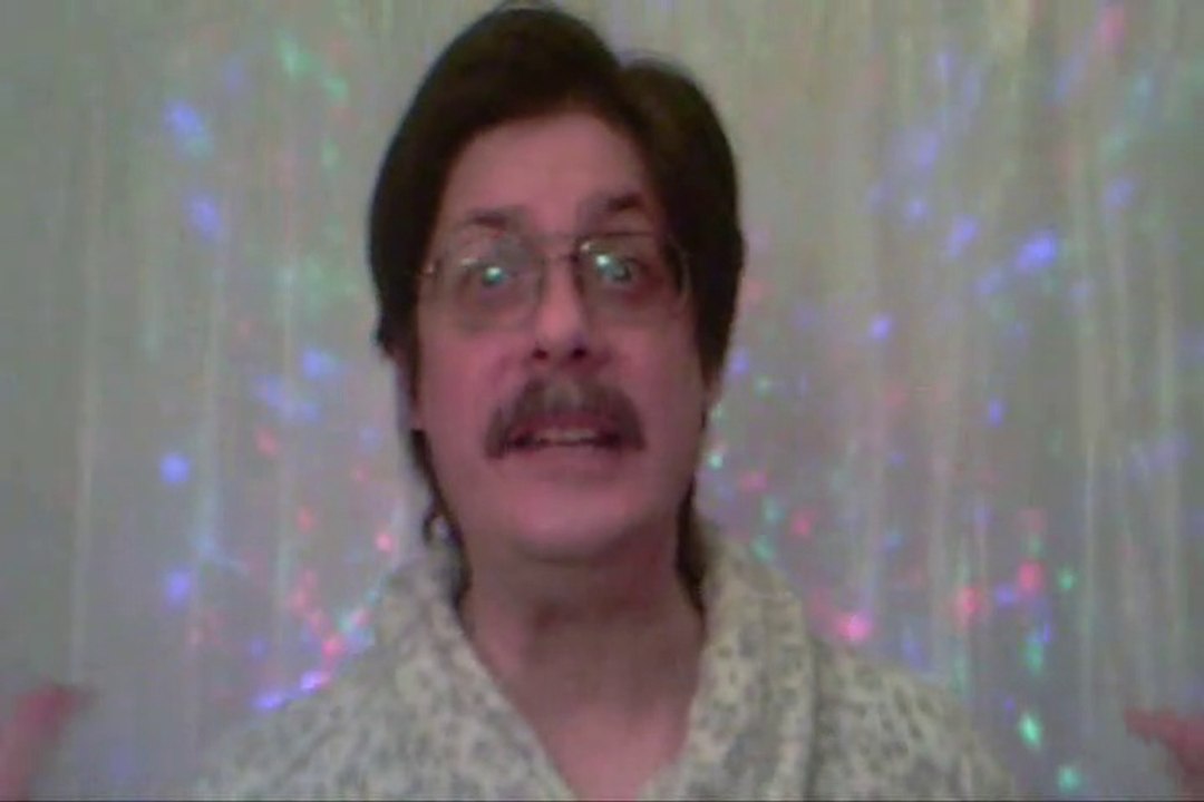 1710. THE GIANT ANACONDA CAN HOLD IT'S BREATH UNERWATER FOR HOW LONG?