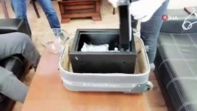 İş adamını 'siyah boyalı dövizle' dolandırmaya çalışan şahsa suçüstü kamerada